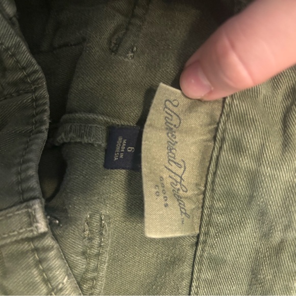 Universal Thread Green Cargo Pants Straight Leg - Picture 2 of 3